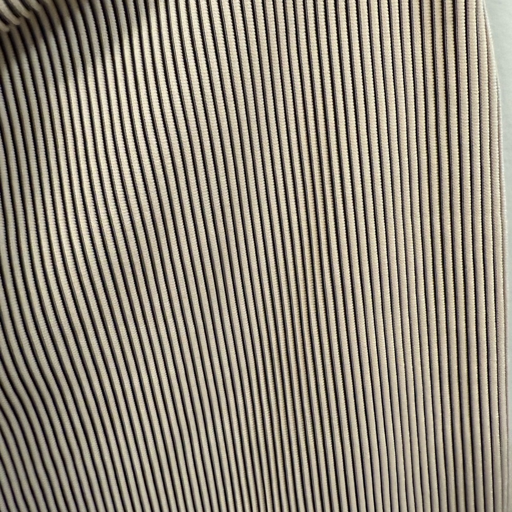 SHEIN Cream Ribbed Mini Skirt - Picture 4 of 5
